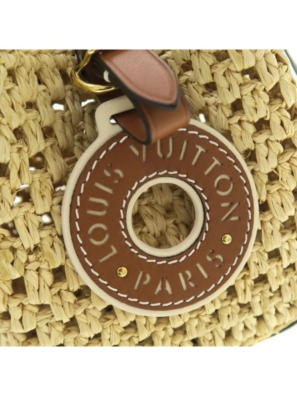 Louis Vuitton Noe Bucket Bag Beige